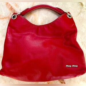 Brilliant Red Miu Miu Sacca 100% authentic
